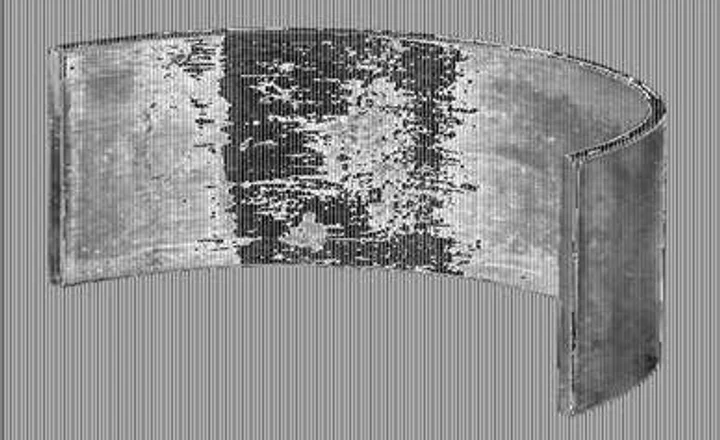 Oval housing bore