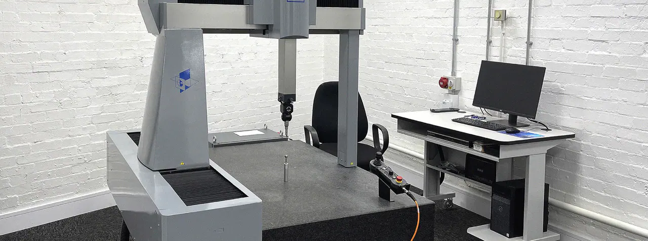 دستگاه CMM در آزمایشگاه کنترل کیفی